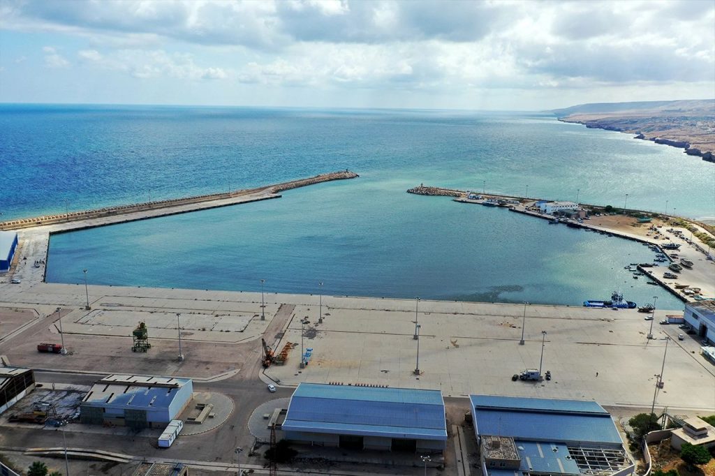 Derna port